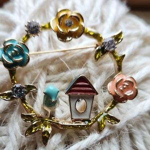 Birdhouse with birds pin